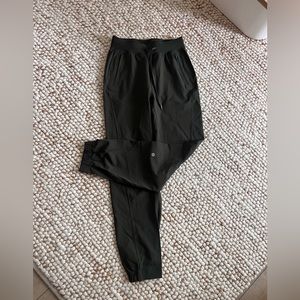 License to Train Joggers